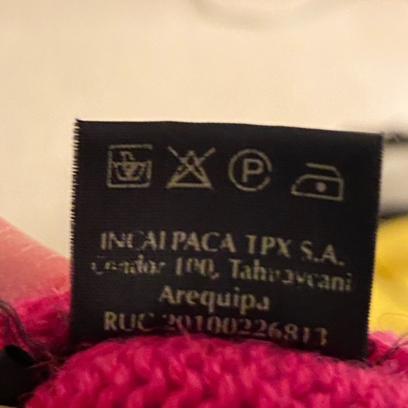 Hot Pink ALPACA III Sweater - Size Small - Picture 4 of 7